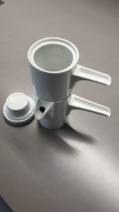 Karlsbader Kanne - der Wasserverteiler Die Karlsbader Kanne ohne Deckel und Wasserverteiler